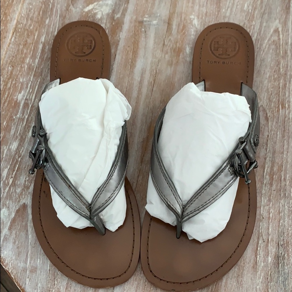 Tory Burch Leather  Flip Flop